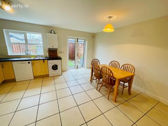 179 Cluain Riocaird, Castlegar, Galway, Tuam Road, Co. Galway - Image 4