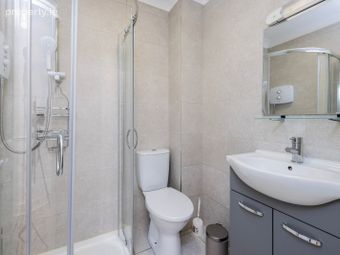 Apartment 4, Aston Abbey, 10 Aston Quay, Temple Bar, Dublin 2 - Image 4