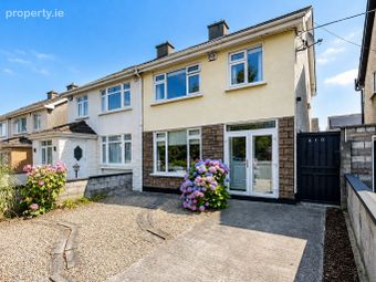 610 Collins Avenue Extension, Whitehall, Dublin 9