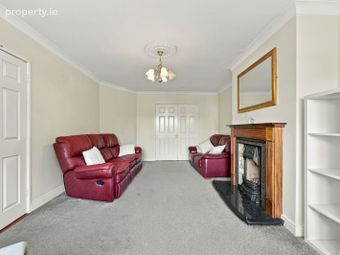 9 The Grove, Sadleir Hall, Dunboyne, Co. Meath - Image 4