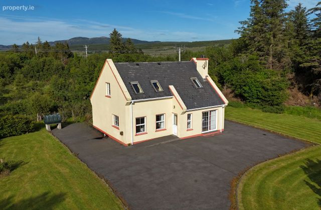 Ballynacarrick, Doochary, Lettermacaward, Co. Donegal - Click to view photos