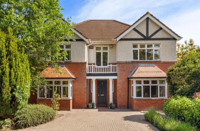 29 Hampton Park, Saint Helen's Wood, Booterstown, Blackrock, Co. Dublin - Click to view photos