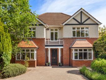 29 Hampton Park, Saint Helen's Wood, Booterstown, Blackrock, Co. Dublin