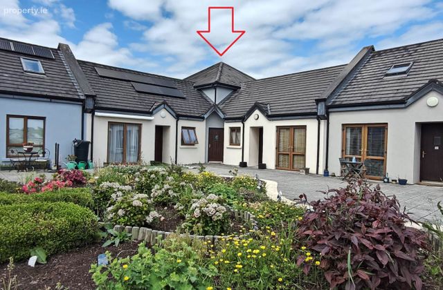 Apartment 4, Carraig Na N&oacute;g, Barna Village Centre, Seapoint, Barna, Co. Galway, Barna, Co. Galway - Click to view photos