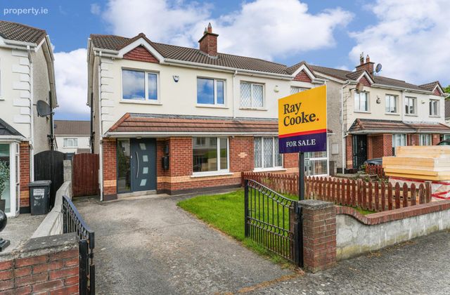 9 Earlsfort Gardens, Lucan, Co. Dublin, Lucan, Co. Dublin - Click to view photos