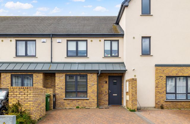 17 The Rise, Belin Woods, Newbridge, Co. Kildare - Click to view photos