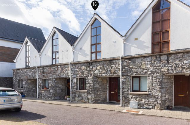 59 The Stables, Mill Road, Midleton, Co. Cork - Click to view photos