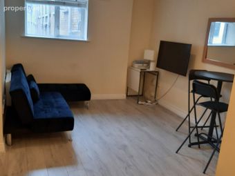 Apartment 9, College Close, Dublin 2 - Image 3