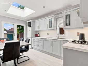 16 Brides Glen Park, Swords, Swords, Co. Dublin - Image 4