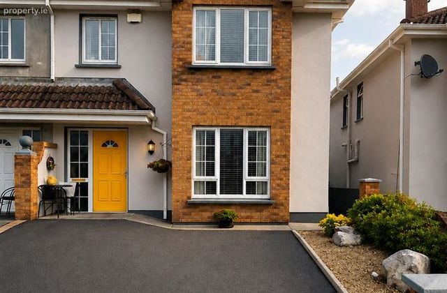64 Hazelwood, Loughrea, Co. Galway, Loughrea, Co. Galway - Click to view photos