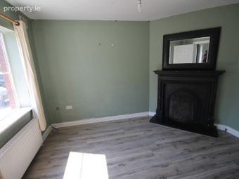 7 College Court, College Manor, Cobh, Co. Cork - Image 3