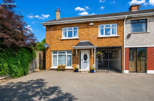 8a Clonshaugh Rise, Clonshaugh, Dublin 17 - Click to view photos
