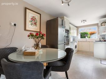 46 Oakton Park, Ballybrack, Co Dublin, Ballybrack, Co. Dublin - Image 3