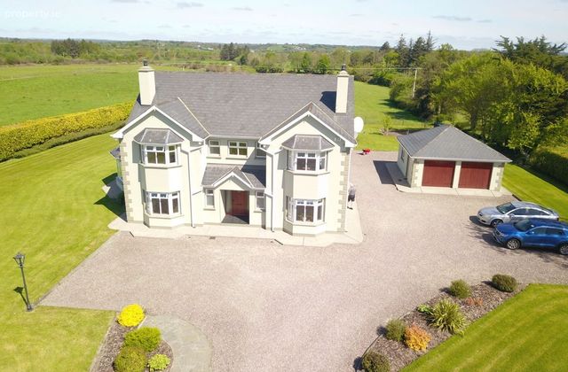 Inchileigh, Millstreet, Millstreet, Co. Cork - Click to view photos