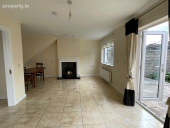 16 Endsleigh Drive, Ballea Road, Carrigaline, Cork, Carrigaline, Co. Cork - Image 3