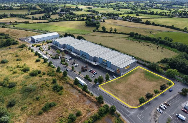 Development Site, Dunnes Stores, Retail Park, Limerick Road, Tipperary Town, Tipperary Town, Co. Tipperary - Click to view photos