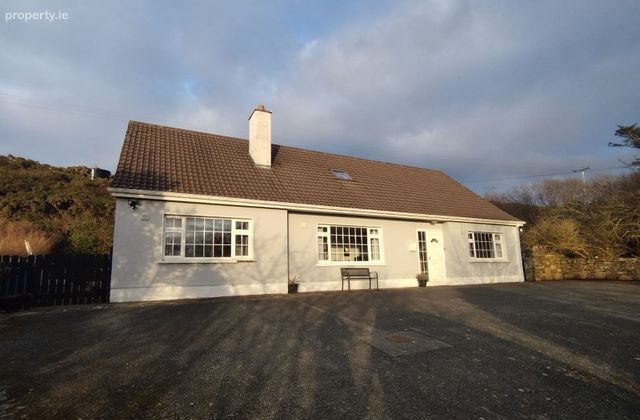 Rossfield House, Racecourse, Clifden, Co. Galway - Click to view photos