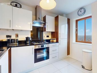 33 Stocking Wood Hall, Stocking Avenue, Rathfarnham, Dublin 16 - Image 3