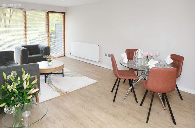 Merton Hall, Milltown, Dublin 6 - Click to view photos