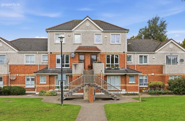 33 Rosedale Close, Castaheany, Clonee, Dublin 15 - Click to view photos