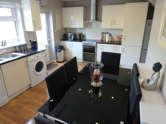 29 Sandown Crescent, Wilton, Co. Cork - Image 3