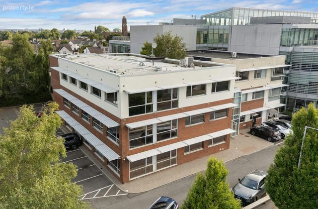 Headquarters Office Building, John Paul Group, Dundrum Business Park, Dundrum Road, Dublin 14, Dublin 14 - Click to view photos