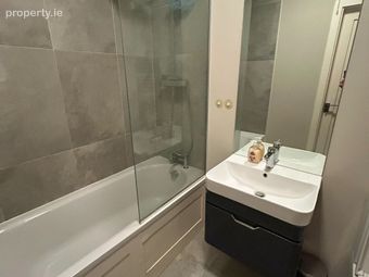 Apartment 20, Capstan Building, Royal Canal Park, Dublin 15 - Image 4