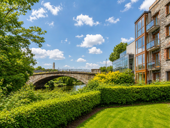 Apartment 252 Fairbairn House, Islandbridge, Co. Dublin, Islandbridge, Dublin 8 - Image 2