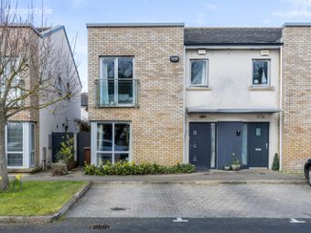 8 Waterside Crescent, Malahide, Co. Dublin
