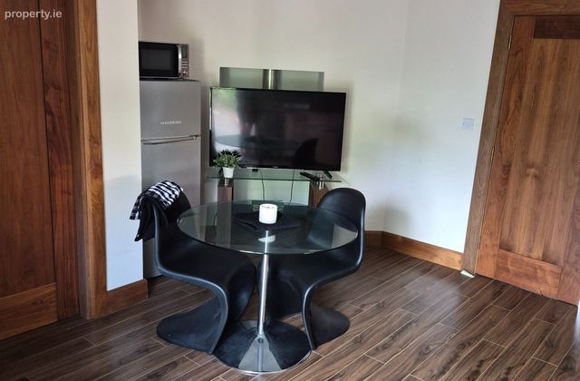 Coralstown, Mullingar, Co. Westmeath - Click to view photos
