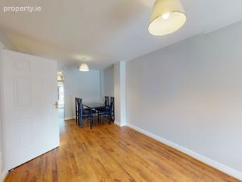 8 Weaver Court, Clondalkin, Dublin 22 - Image 2