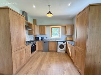 121 Ath Lethan, Racecourse Road, Dundalk, Co. Louth - Image 5