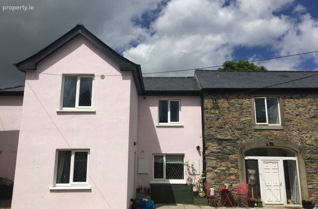 Seasons Park House, Church Road, Newtownmountkenne, Newtownmountkennedy, Co. Wicklow - Click to view photos