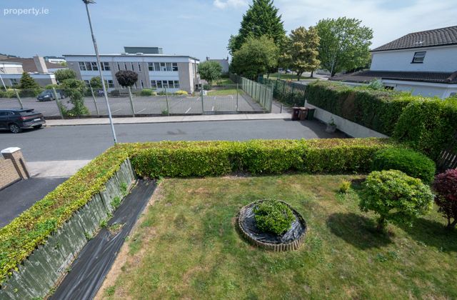 138 Pine Walk, Muskerry Estate, Ballincollig, Co. Cork - Click to view photos