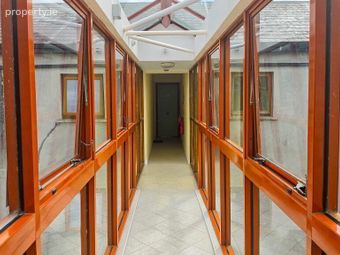 Apartment 15 Stone Court, The Square, Roscommon Town, Co. Roscommon, Roscommon Town, Co. Roscommon - Image 2