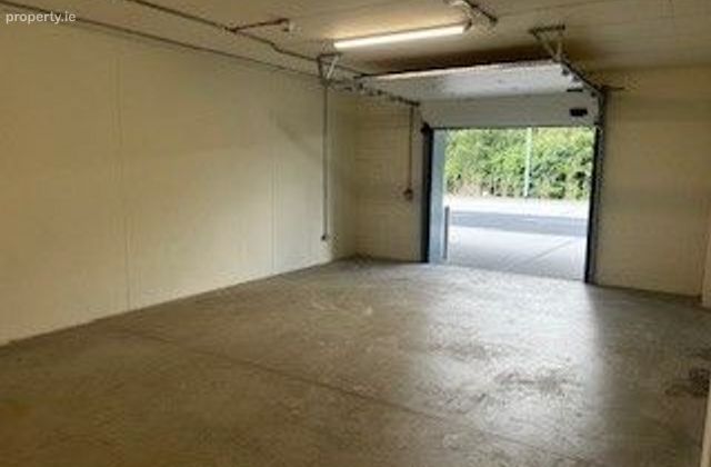 Ustoreit, Liffey Valley Office Campus, Dublin 22, Palmerstown, Dublin 20 - Click to view photos