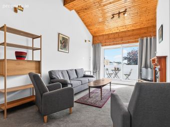 Short Let - Shandon Hall, Shandon Park, Monkstown, Co. Dublin - Image 2
