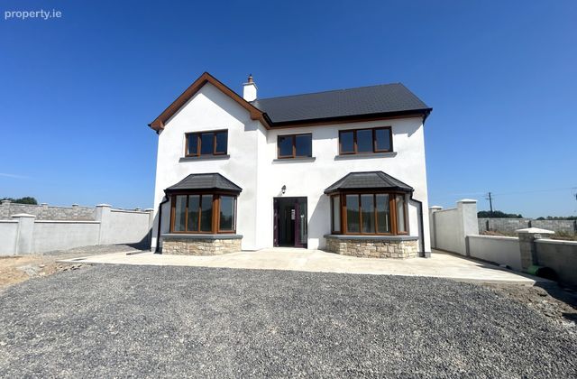 3 Castle Yard, Ballyporeen, Co. Tipperary, Ballyporeen, Co. Tipperary - Click to view photos