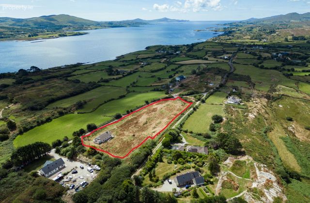 Rossmore, Durrus, Ahakista, Co. Cork - Click to view photos