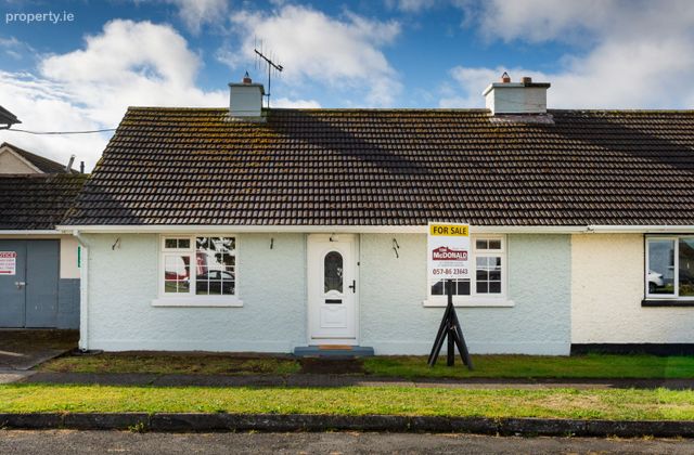 38 Saint Brochan's Park, Bracknagh, Co. Offaly - Click to view photos