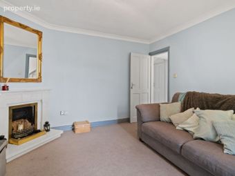 64 Saint Mary\'s Park, Walkinstown, Walkinstown, Dublin 12 - Image 4