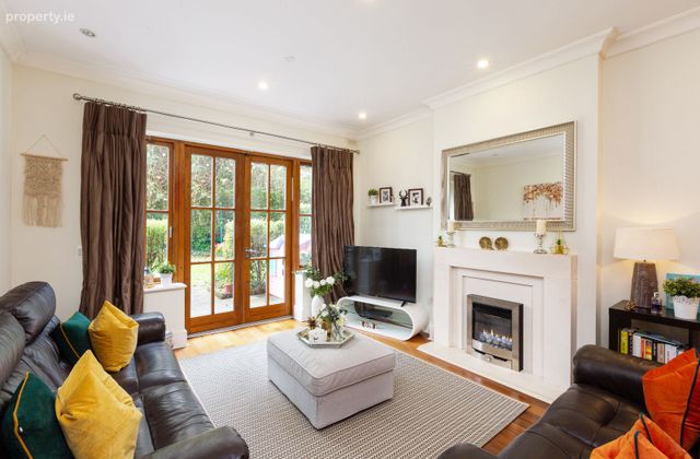 Cairnbrook Manor, Carrickmines, Dublin 18 - Click to view photos