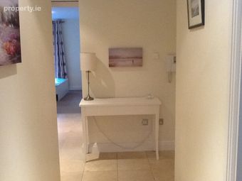 37 Abalone, The Grange, Blackrock, Stillorgan, Co. Dublin - Image 5