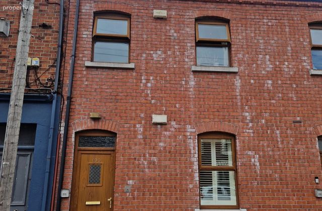 Apartment 1, 100 Gordon Street, Grand Canal Dock, Dublin 4 - Click to view photos