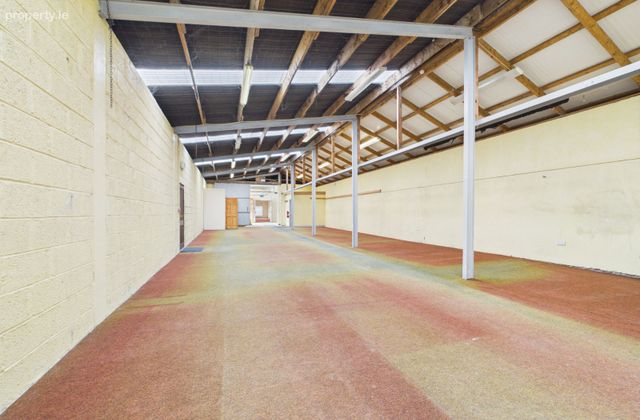 Commercial Unit, Greystone Street, Carrick-on-Suir, Co. Tipperary - Click to view photos
