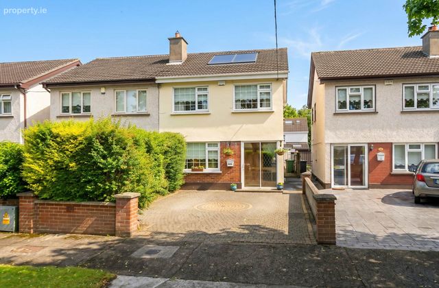 12 Hazelwood Court, Hartstown, Clonsilla, Dublin 15, Co. Dublin, Clonsilla, Dublin 15 - Click to view photos