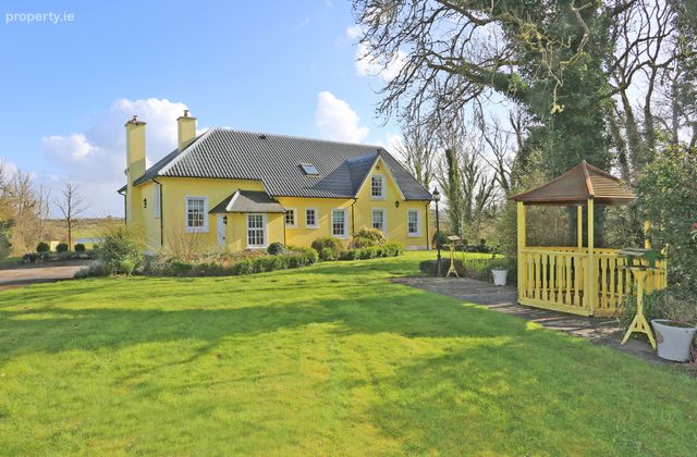 Baunkyle House, Corofin, Co Clare, Corofin, Co. Clare - Click to view photos