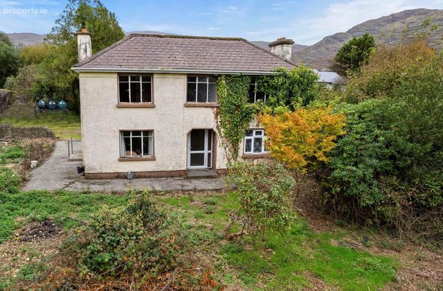 Inchintaglin, Adrigole, Co. Cork, Adrigole, Co. Cork - Click to view photos