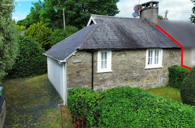 Beehive Cottage, Johnstown Upper, Arklow, Co. Wicklow - Click to view photos