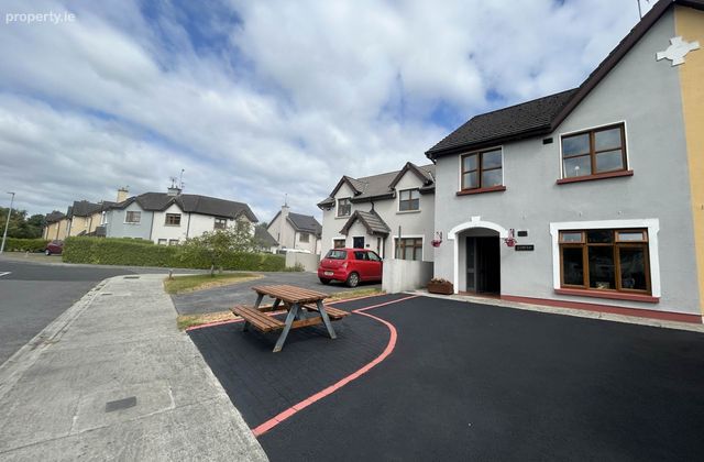 8 Inchicronan, Crusheen, Co. Clare, Crusheen, Co. Clare - Click to view photos